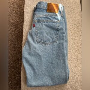 Levi’s 501 Straight Leg Jean